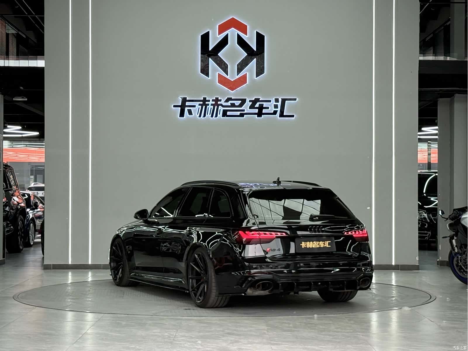 Audi RS4, 2024 8