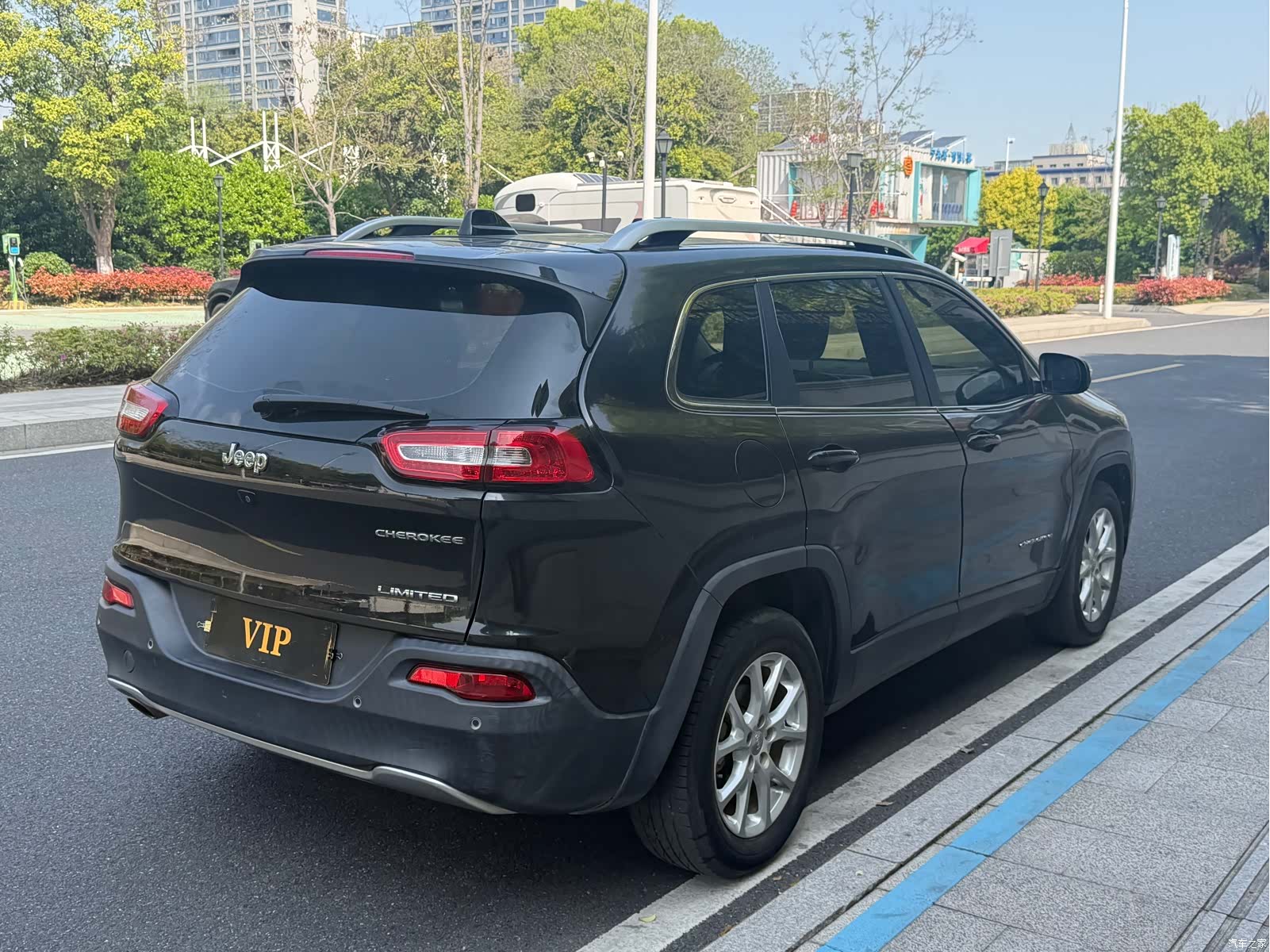 Jeep Cherokee, 2018 все фото