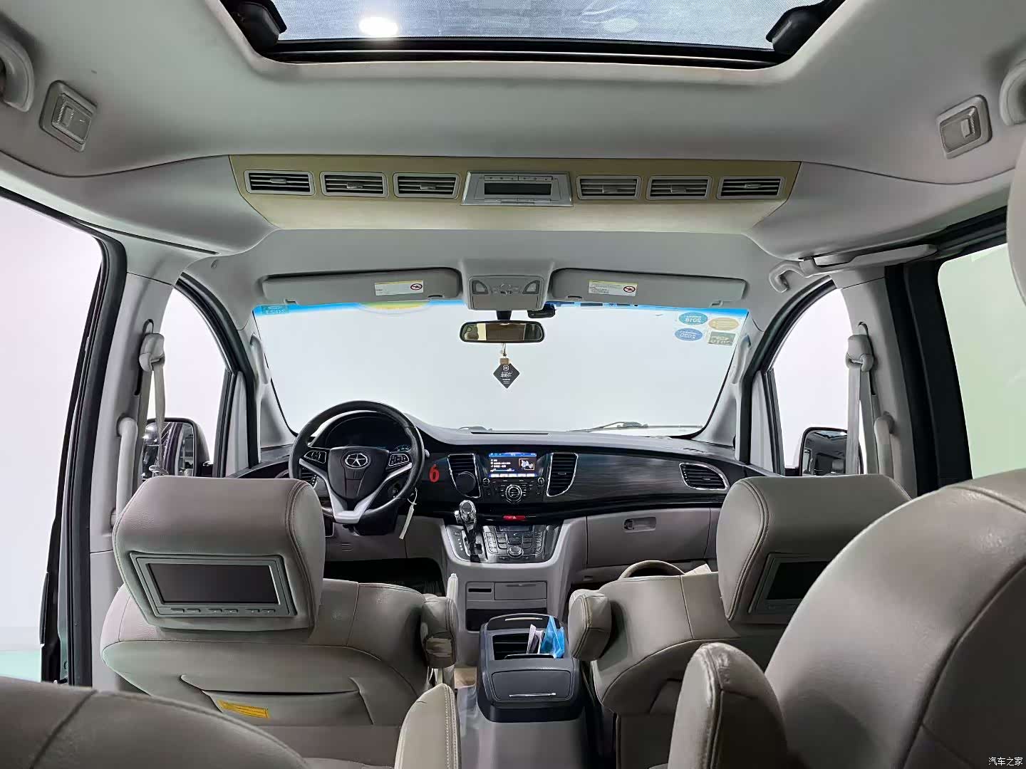 JAC M5, 2015 6