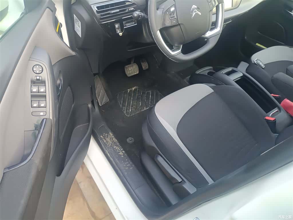 Citroen C4, 2018 13