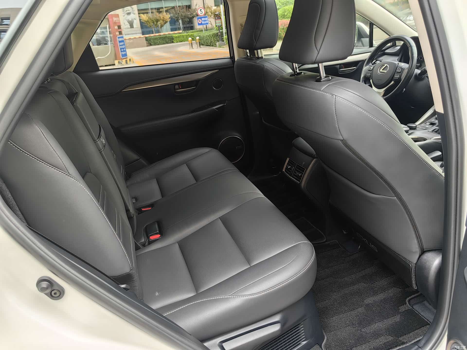 Lexus NX, 2017 15