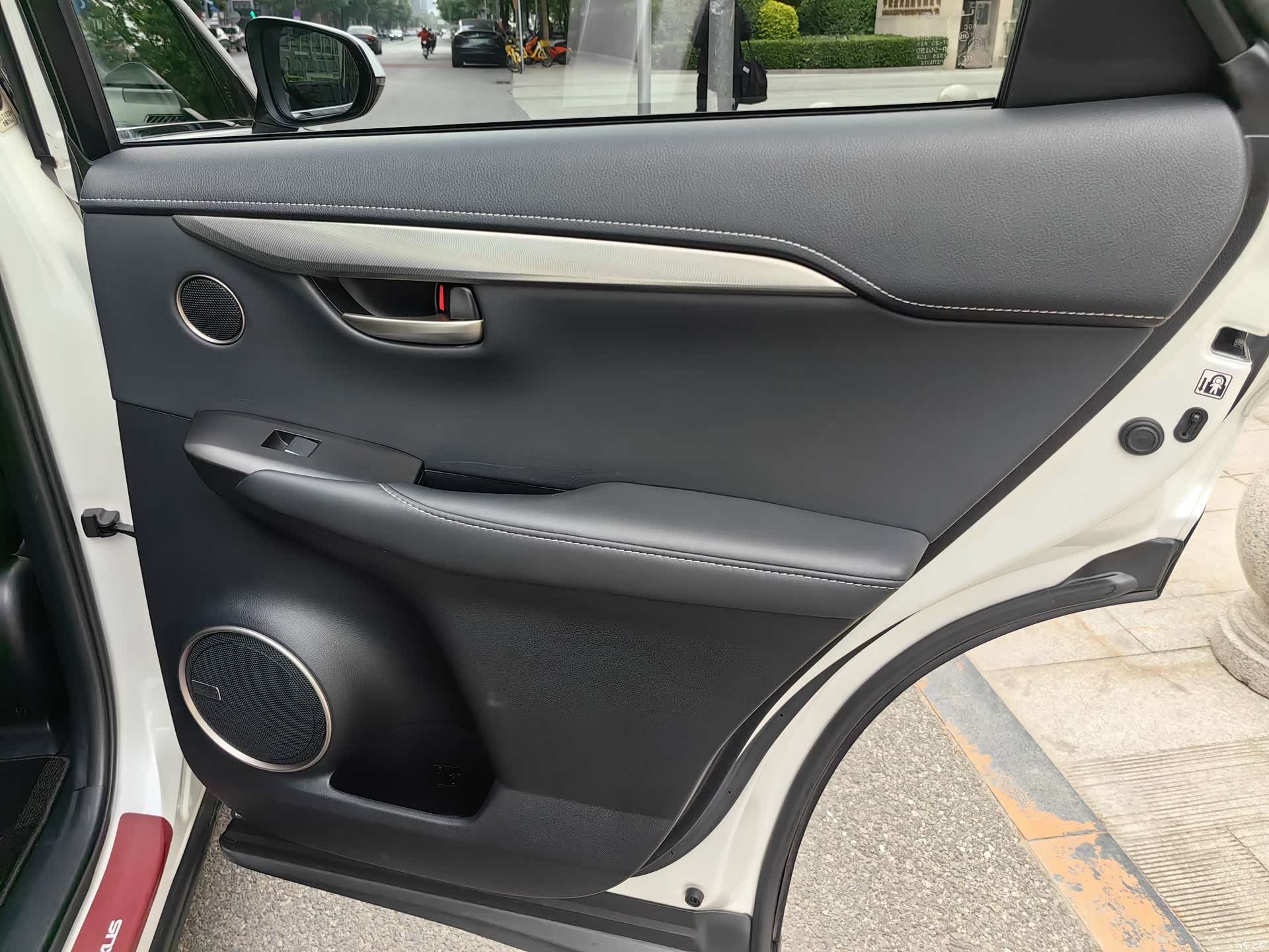 Lexus NX, 2017 14
