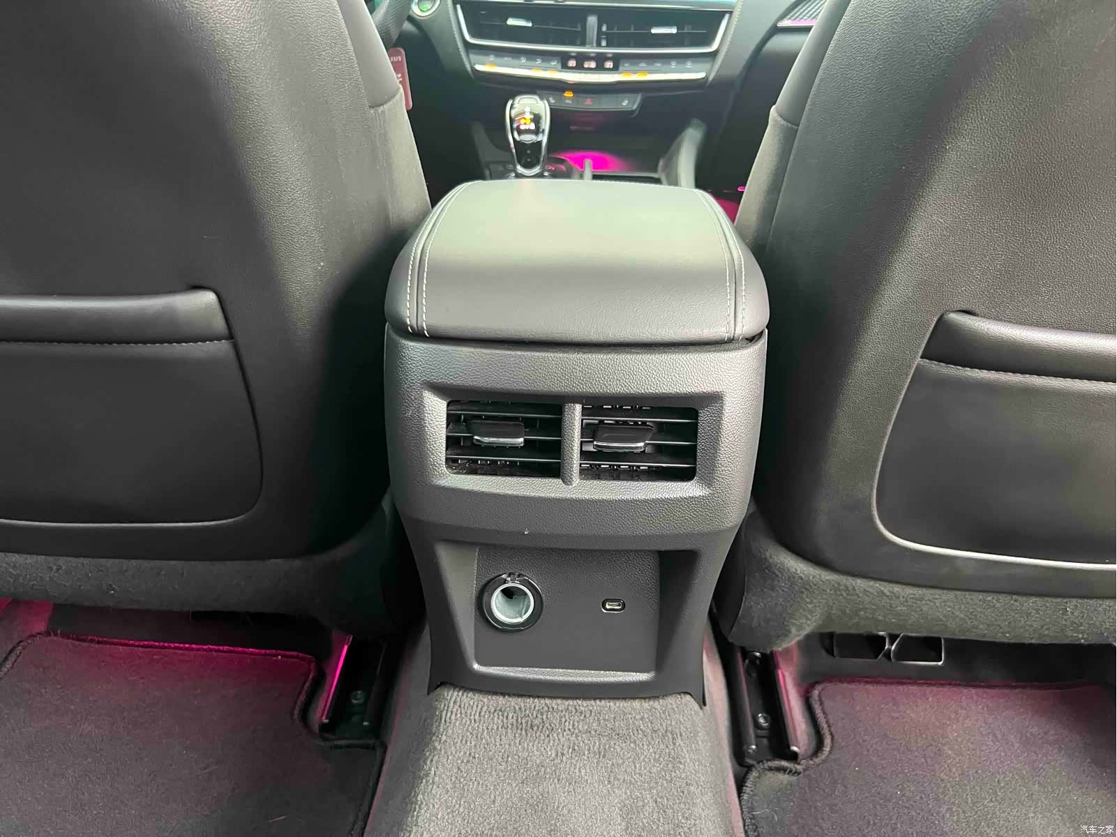 Cadillac CT5, 2021 27