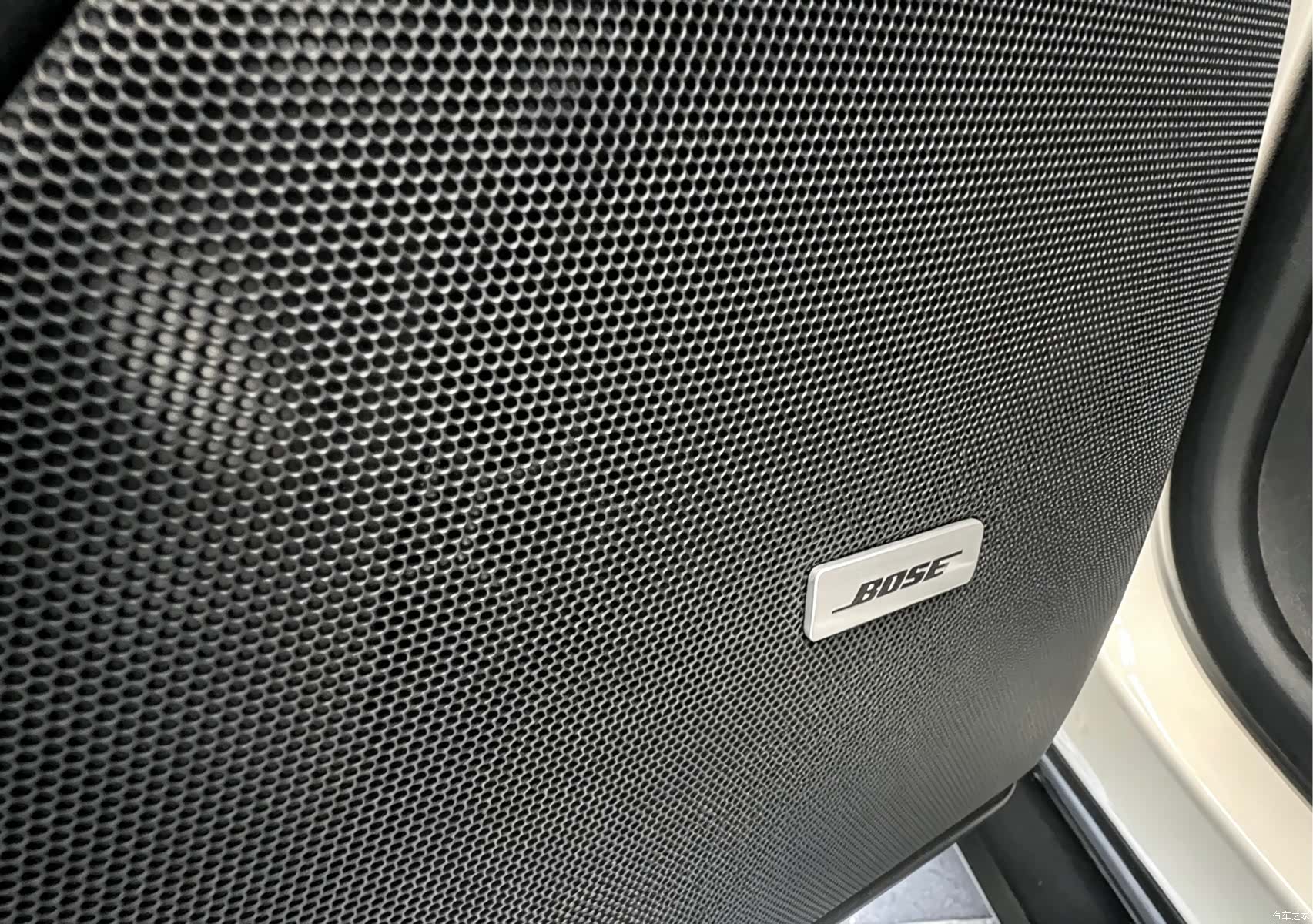 Cadillac XT5, 2017 10