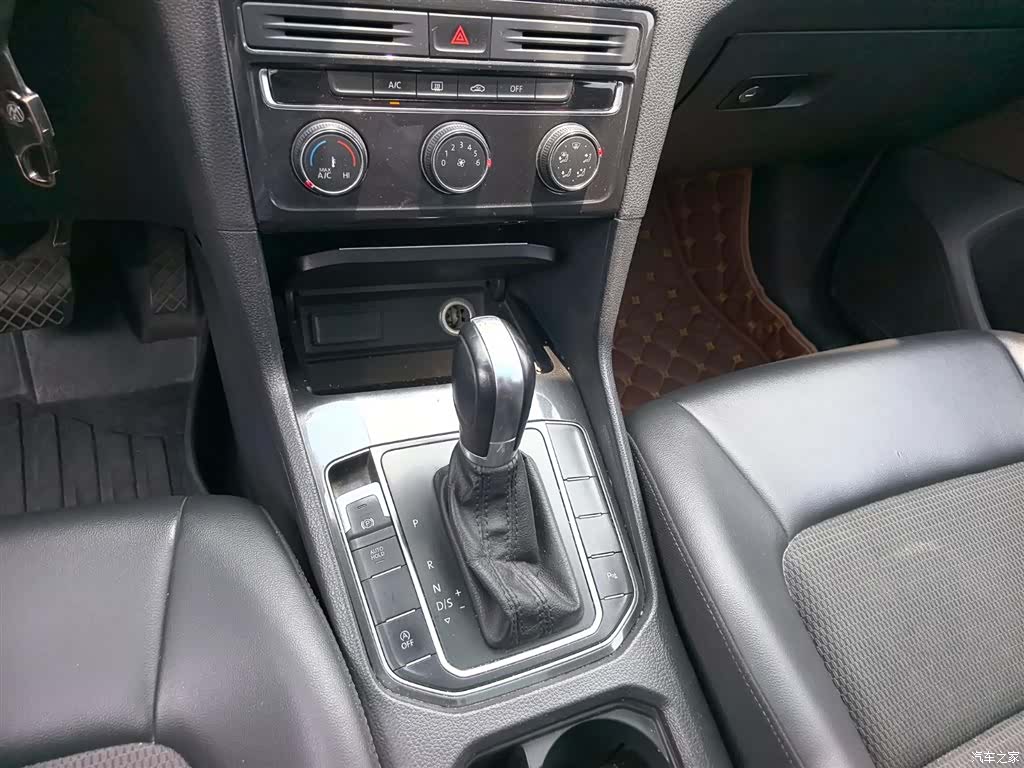 Volkswagen Golf, 2018 13