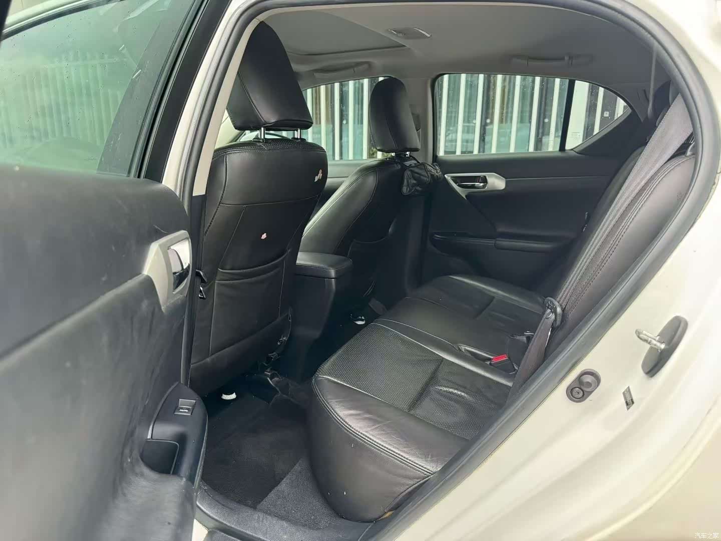 Lexus CT, 2013 4
