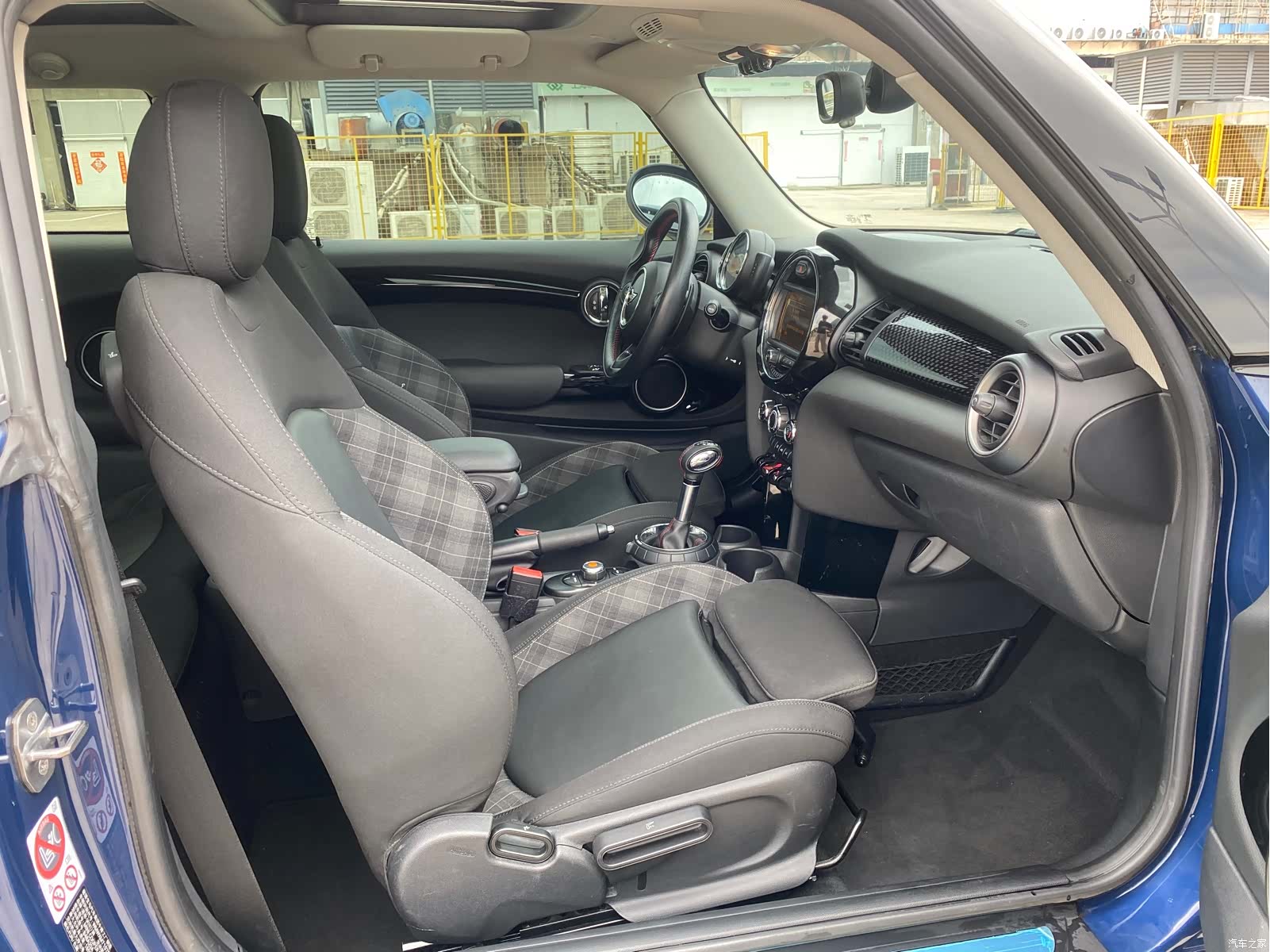 Mini Cooper, 2015 12