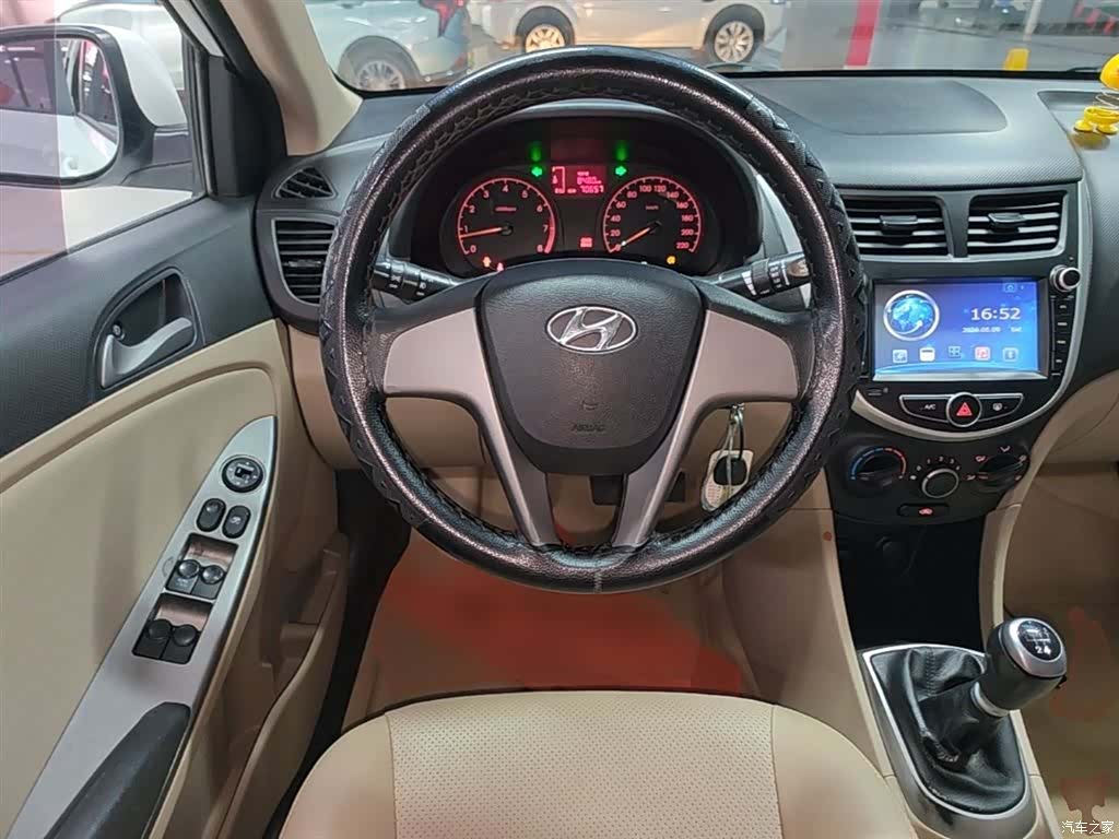 Hyundai GLS, 2016 11