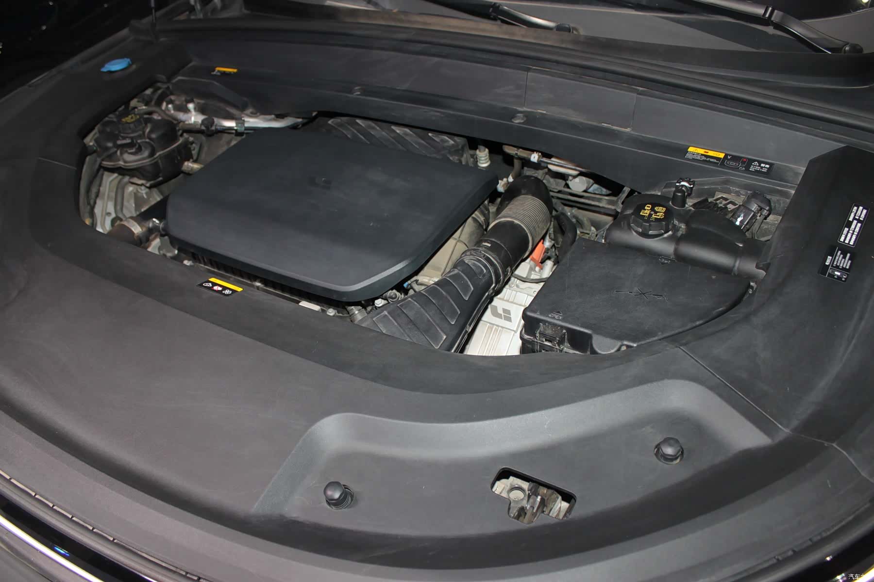 Li Auto L8, 2023 17