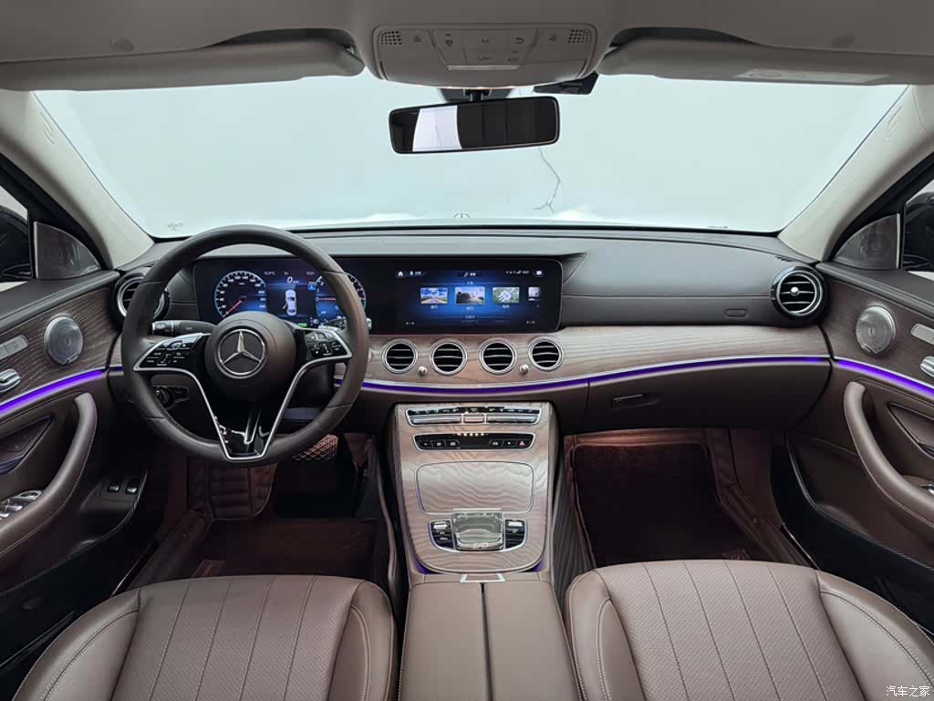 Mercedes-Benz E-Class, 2023 23