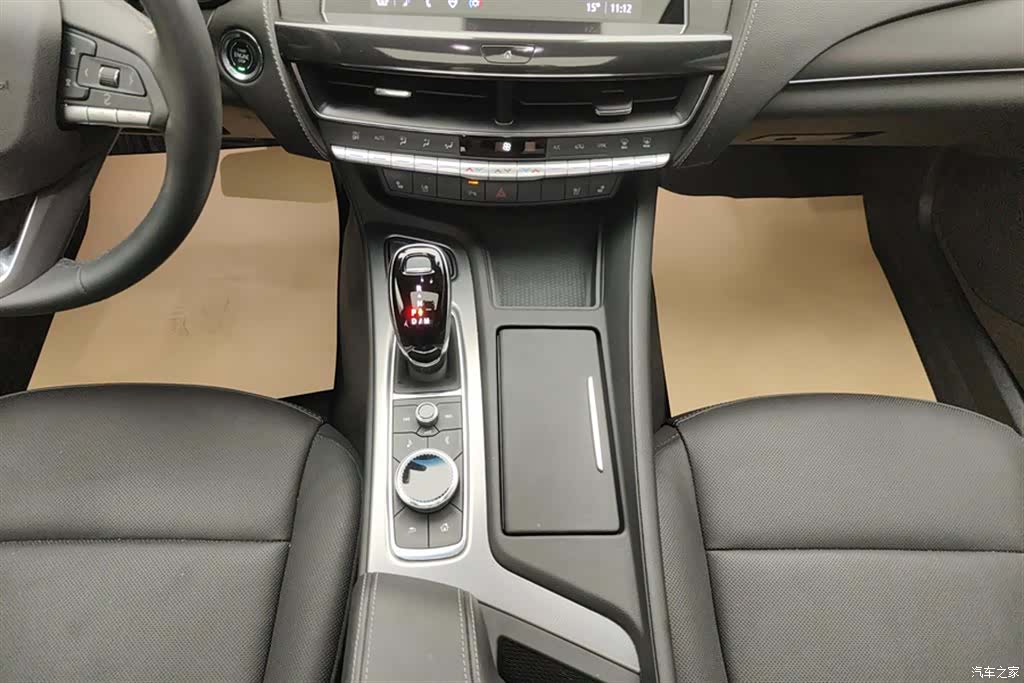 Cadillac CT5, 2023 16