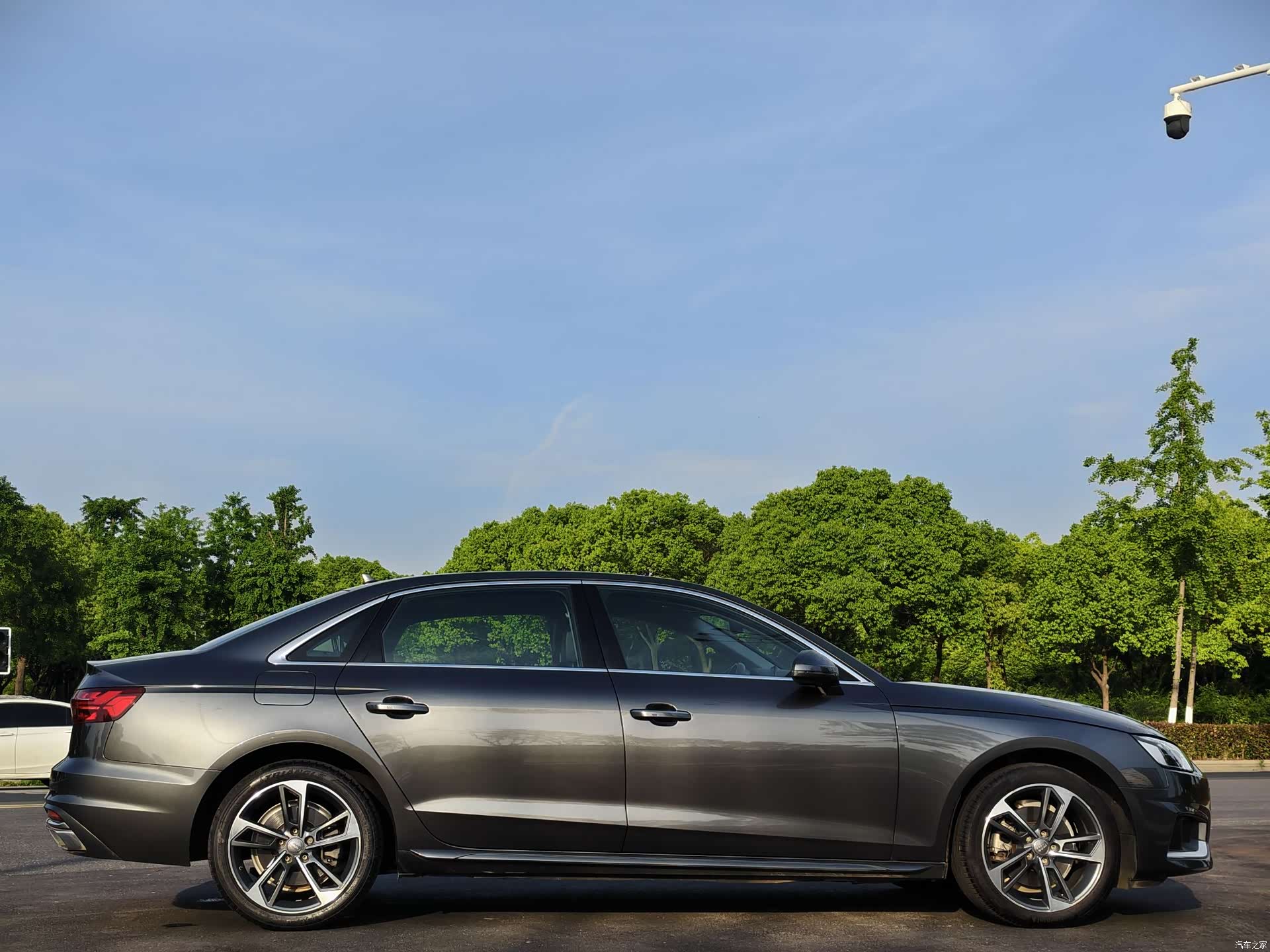 Audi A4L, 2021 8