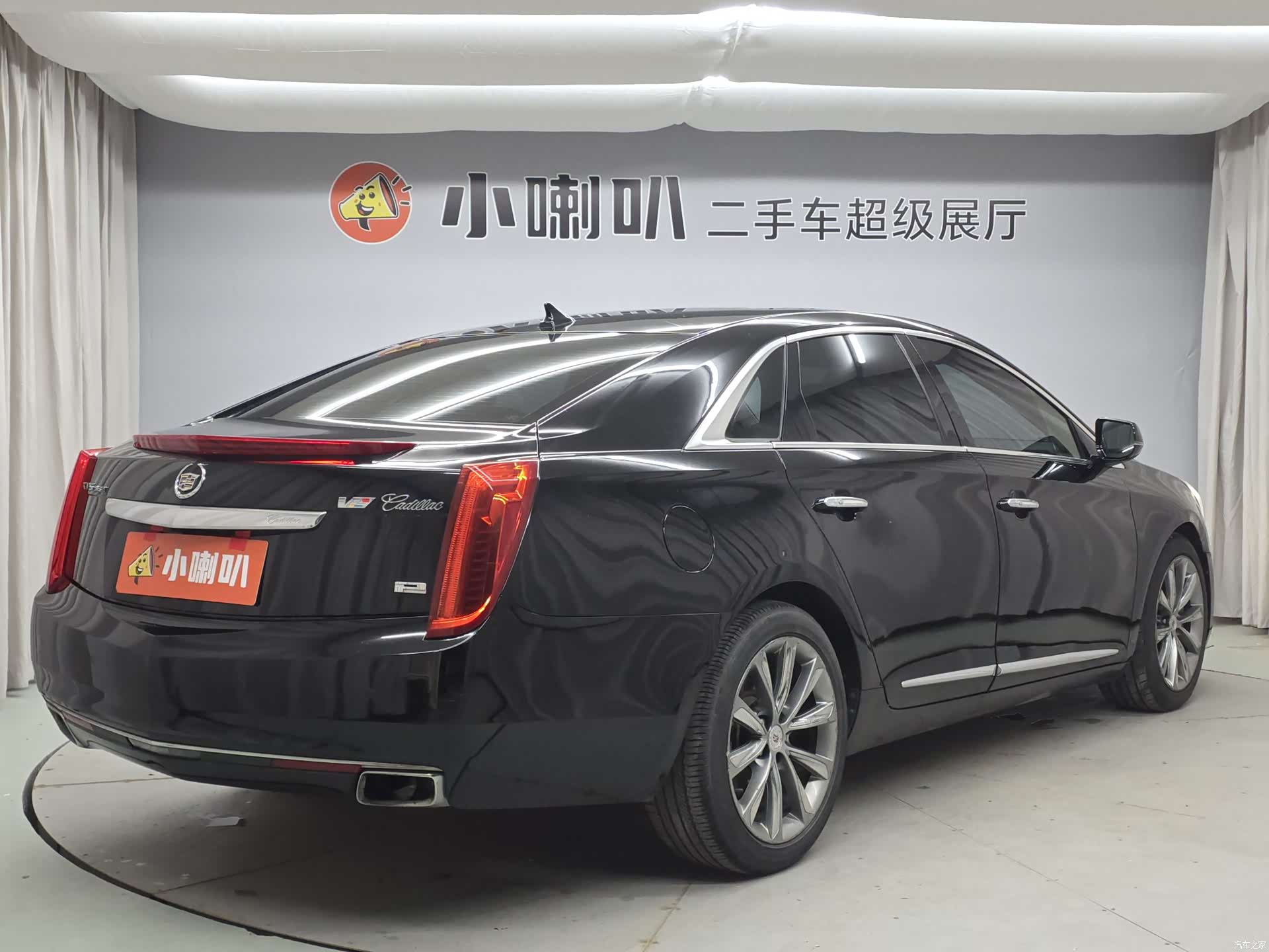 Cadillac XTS, 2013 4