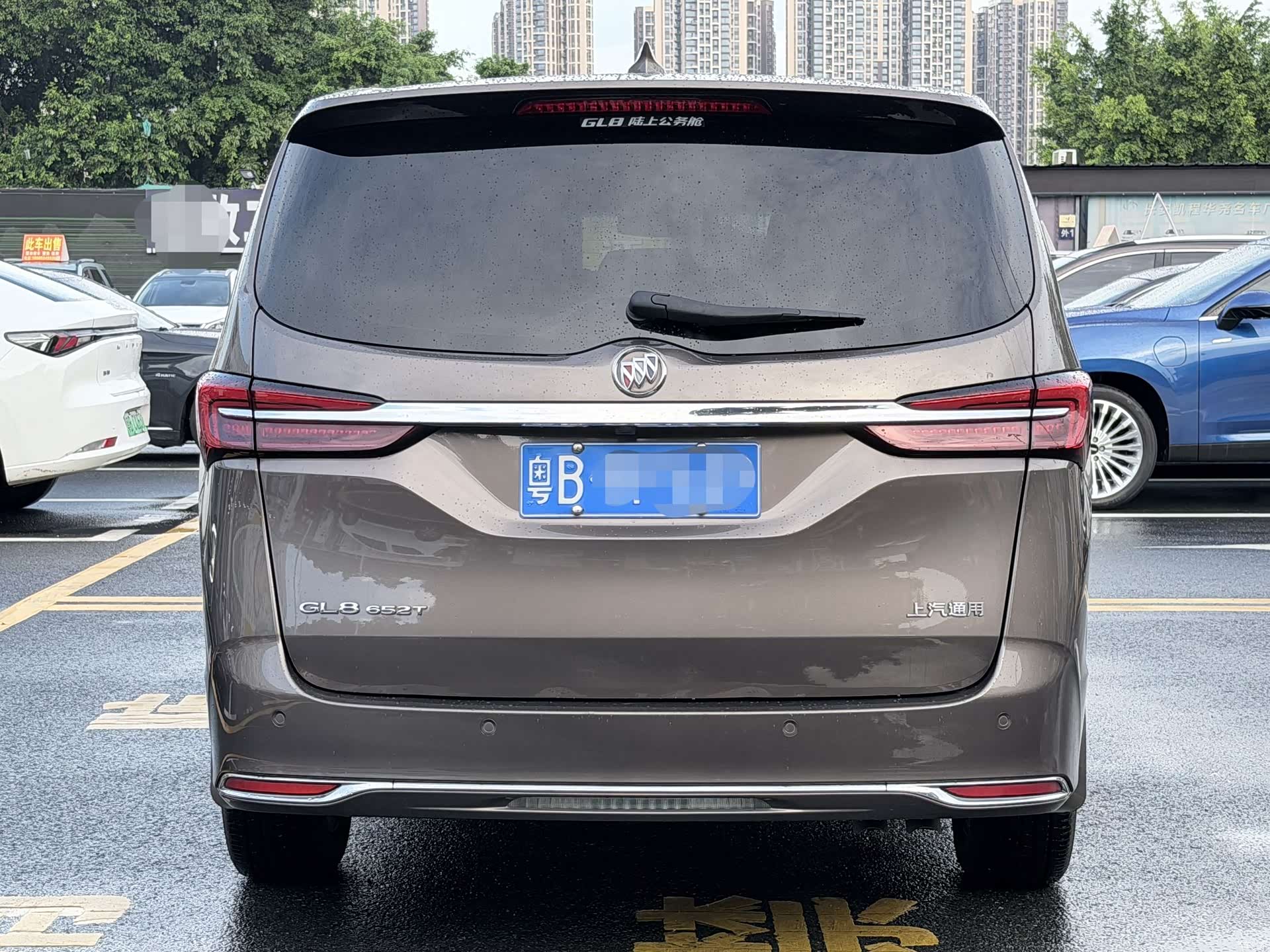 Buick GL8, 2021 4