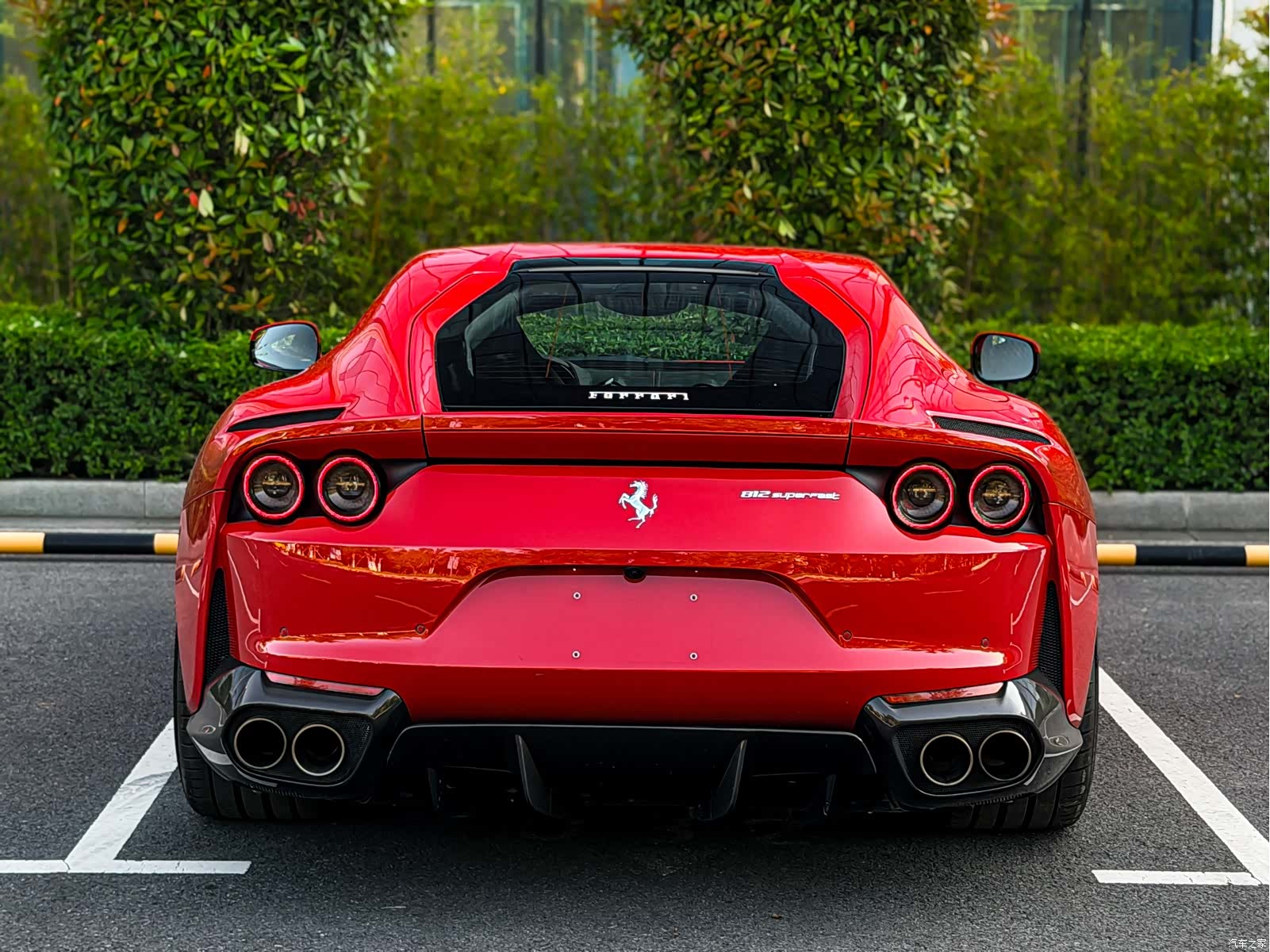 Ferrari 812, 2018 34
