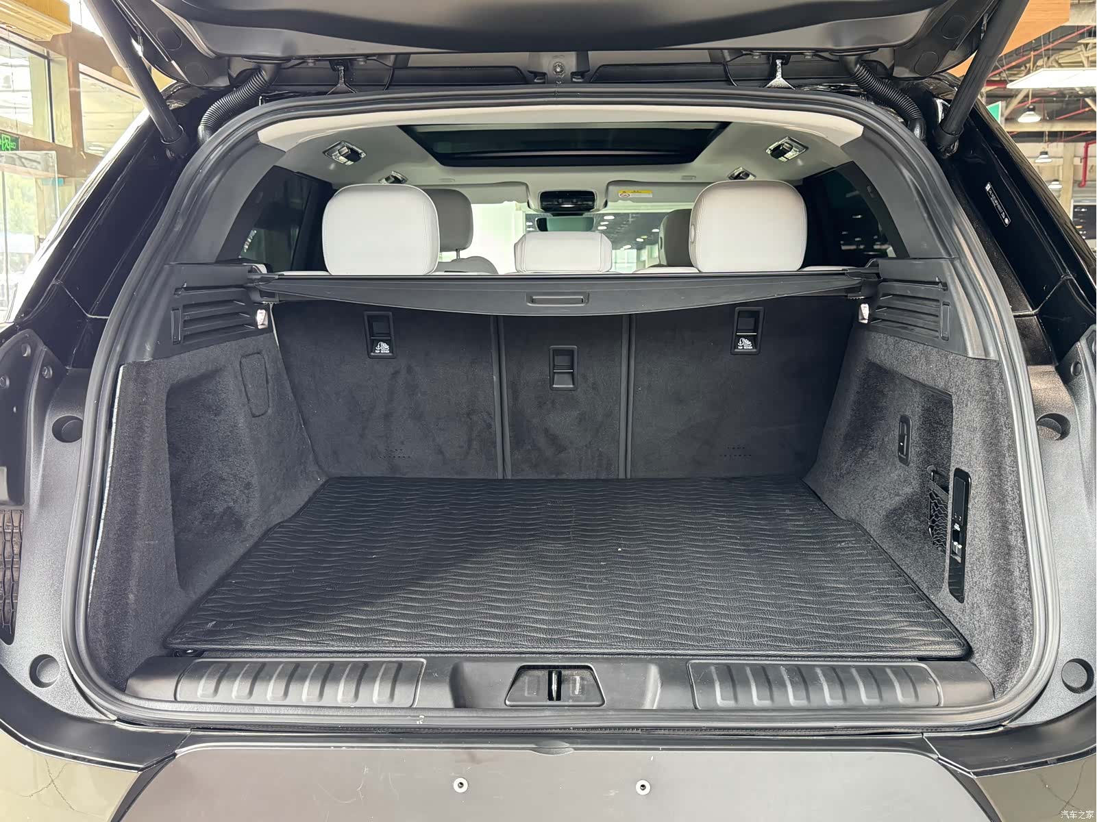 Land Rover Range Rover, 2024 12