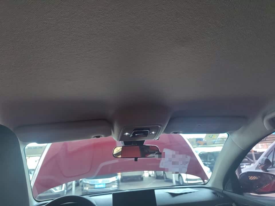 BYD e2