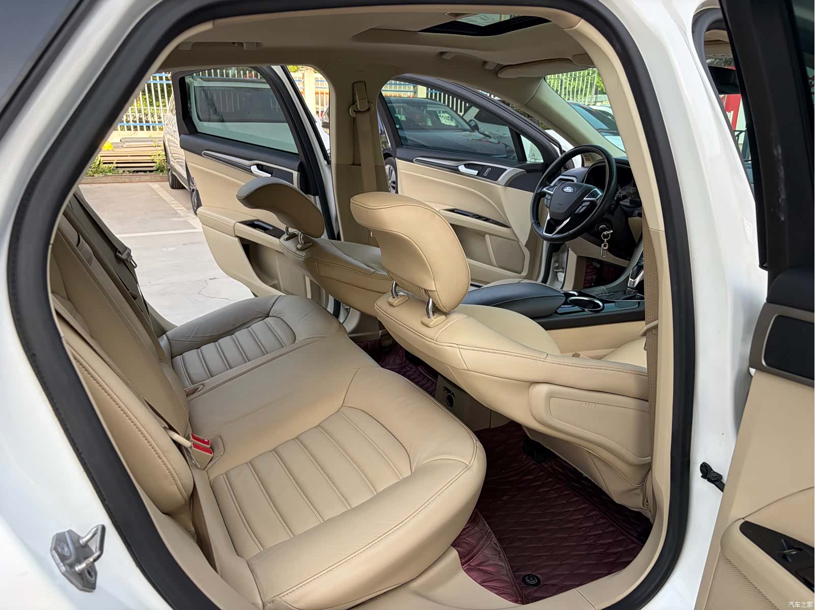 Ford Mondeo, 2014 7