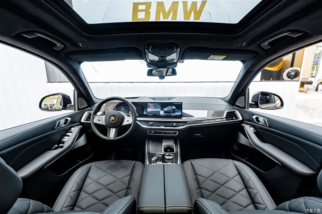 BMW X5, 2025 12