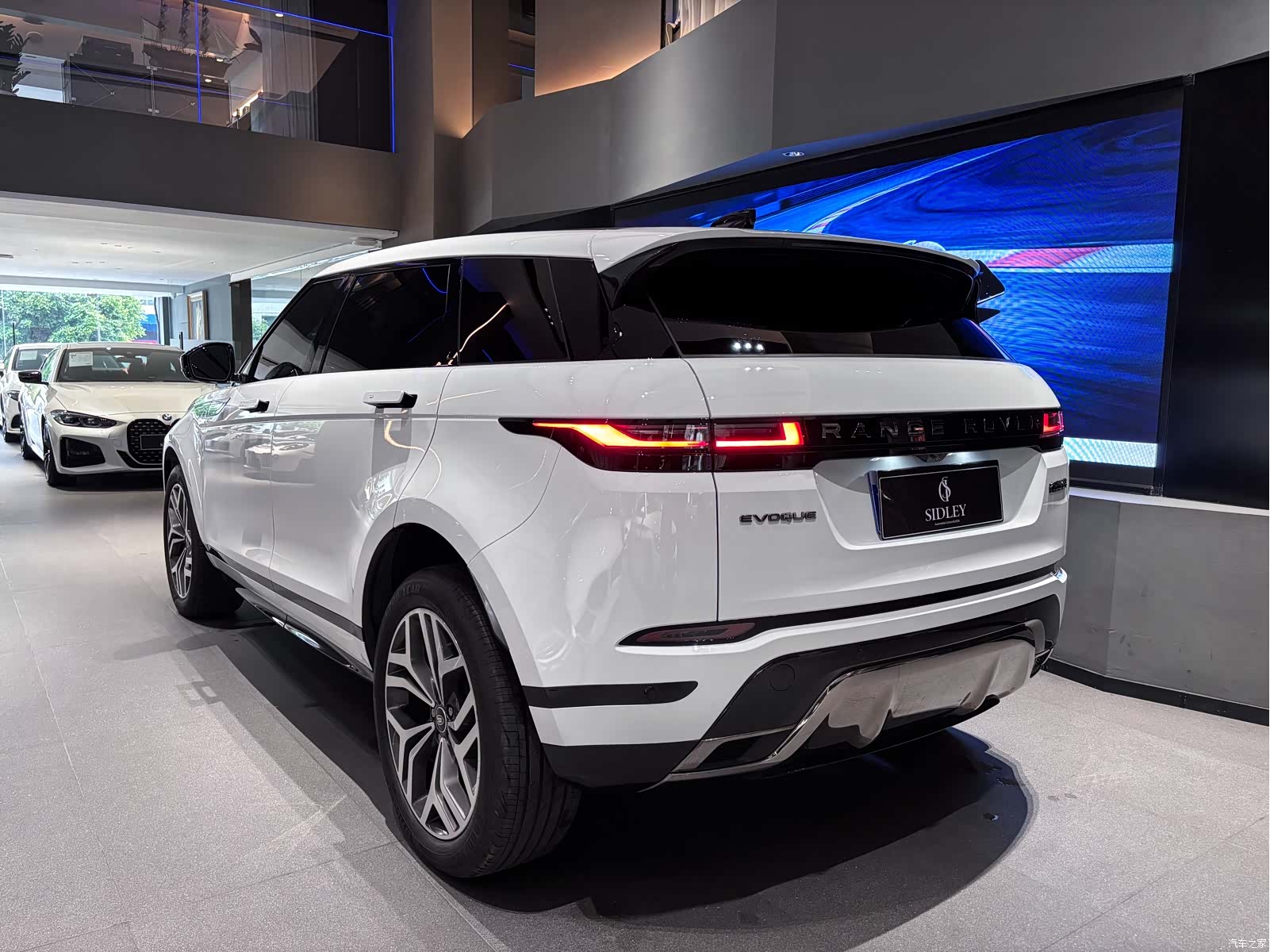 Land Rover Range Rover, 2024 4