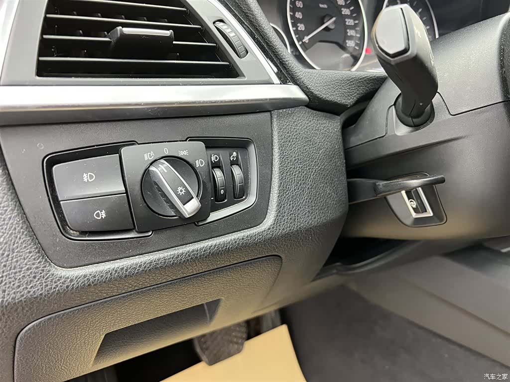 BMW 3 Series, 2018 26