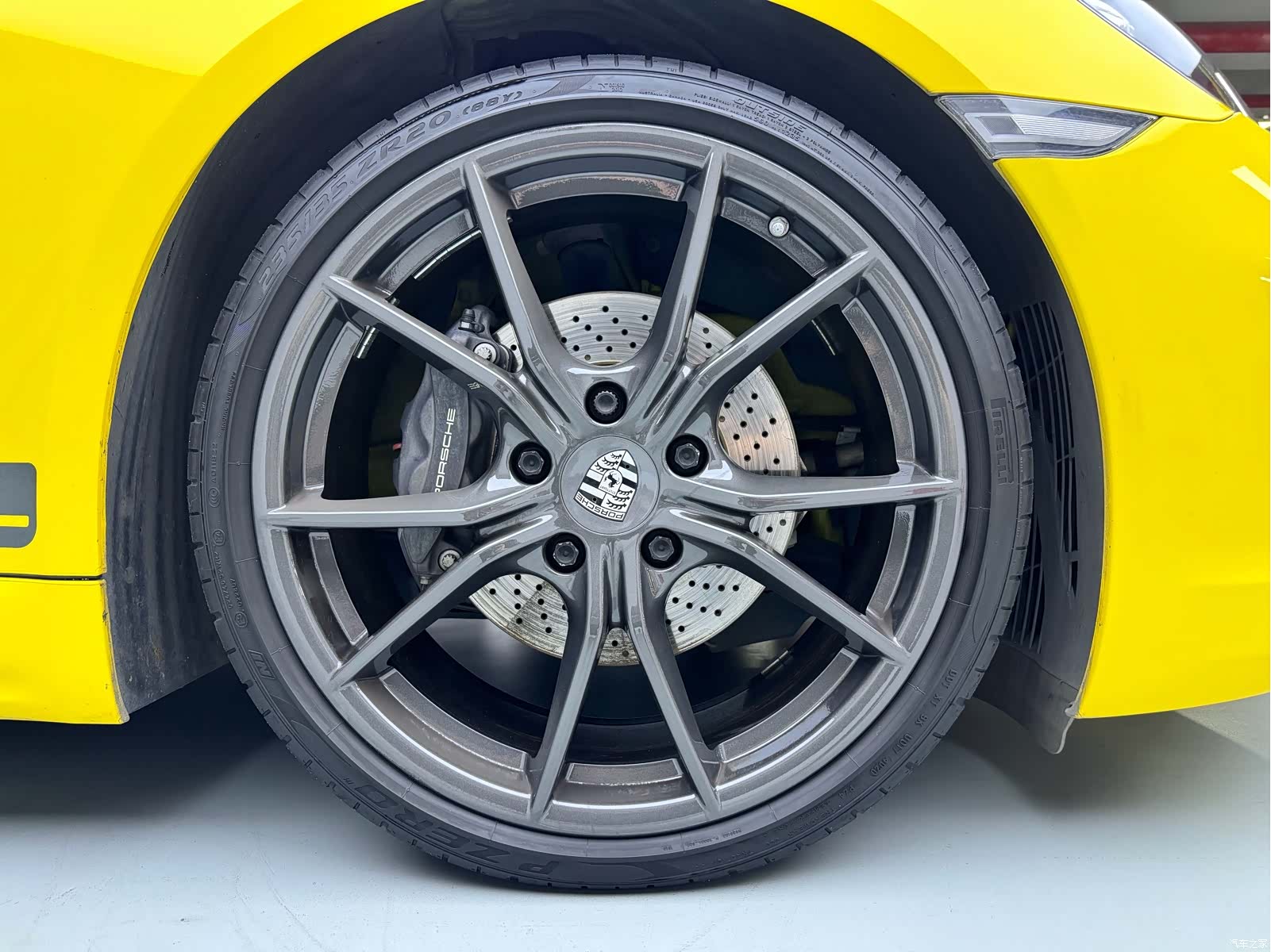 Porsche Cayman, 2020 8