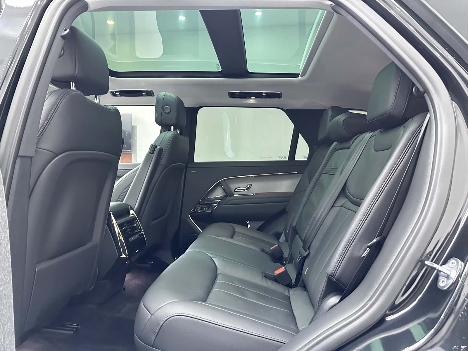 Land Rover Range Rover, 2023 10