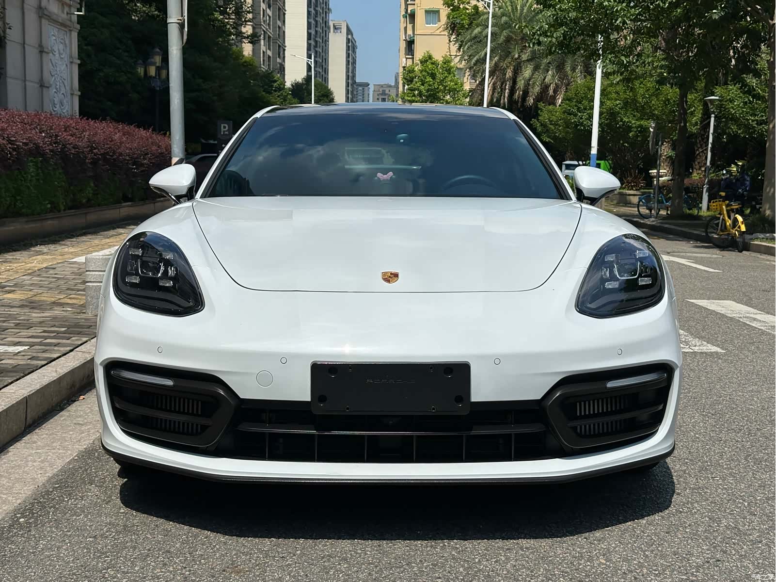 Porsche Panamera, 2023 2