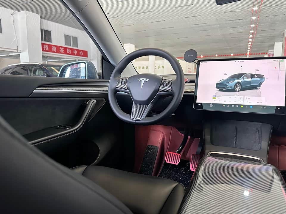 Tesla Model Y Tesla Model Y