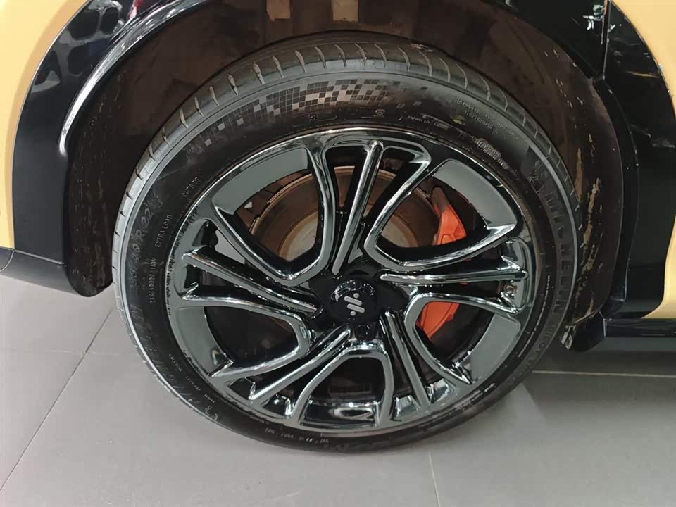 IM Motors Zhiji LS7 IM Motors Zhiji LS7