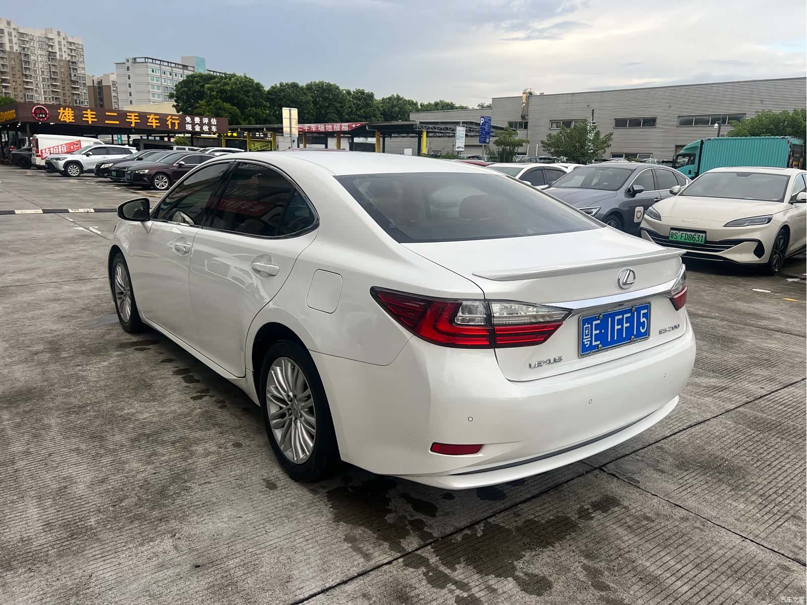 Lexus ES, 2016 7