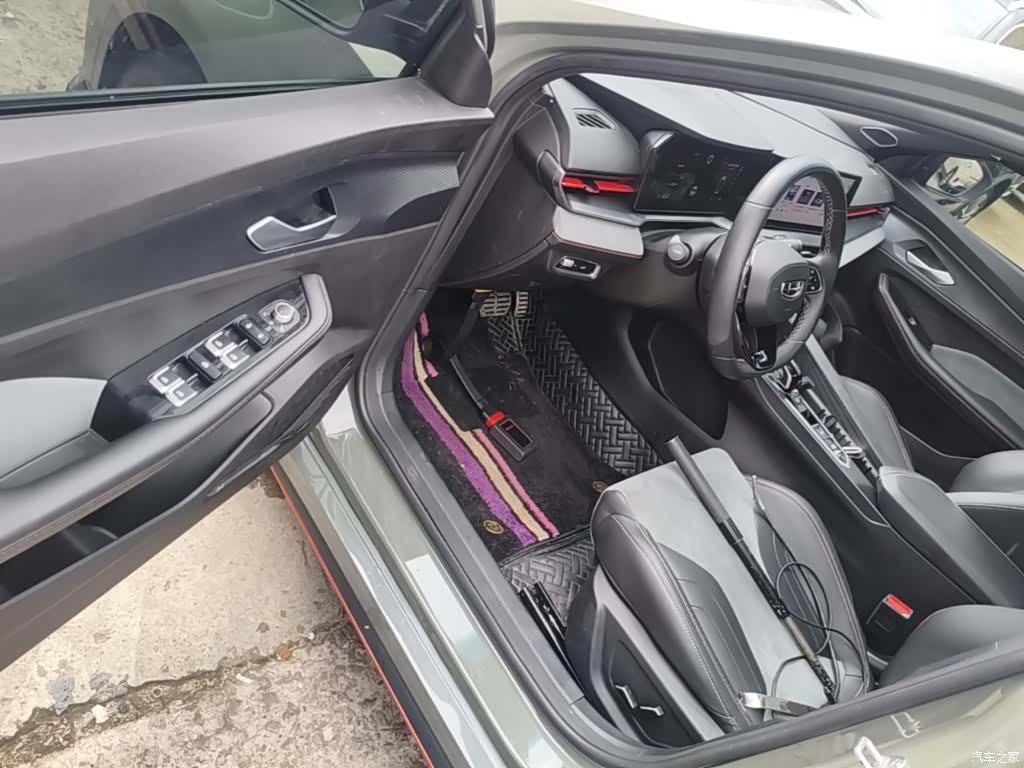 Geely Binray, 2023 16