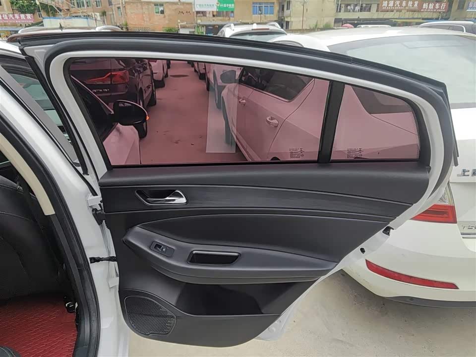 Chery Arrizo 5