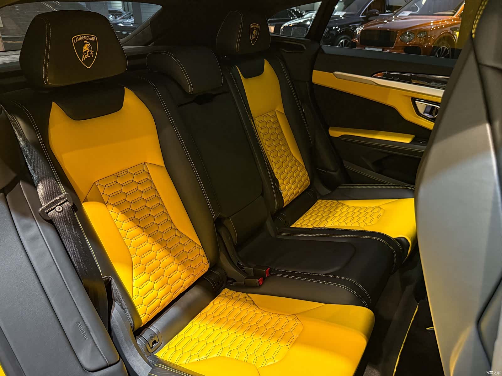Lamborghini Urus, 2019 26