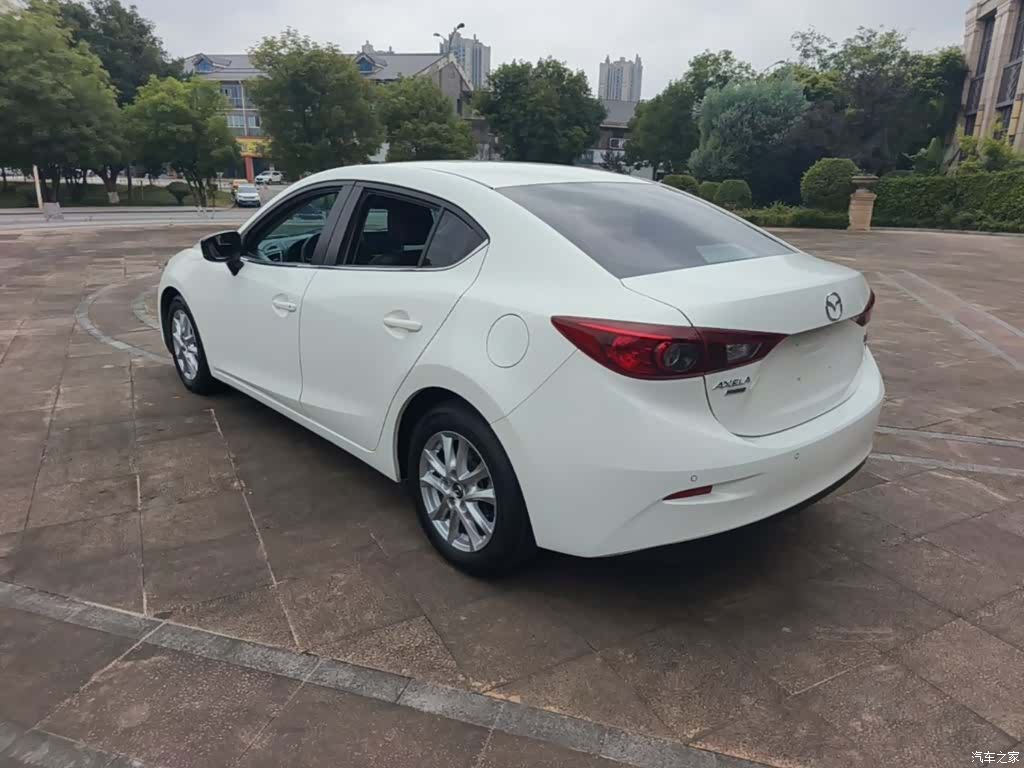 Mazda Mazda3, 2018 все фото