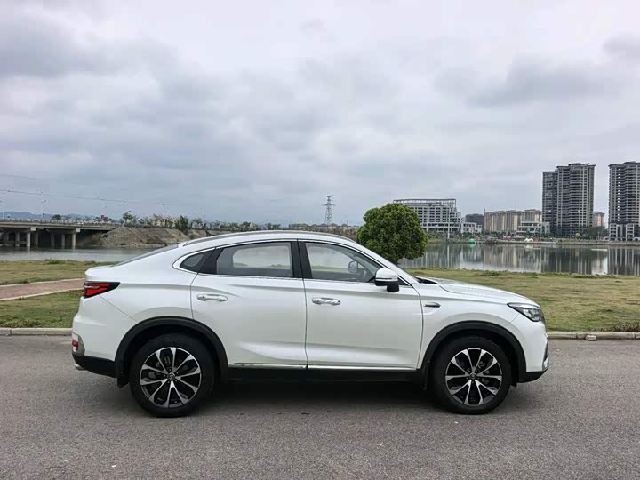 Changan CS85 COUPE 2019 1.5T DCT dong ban China VI