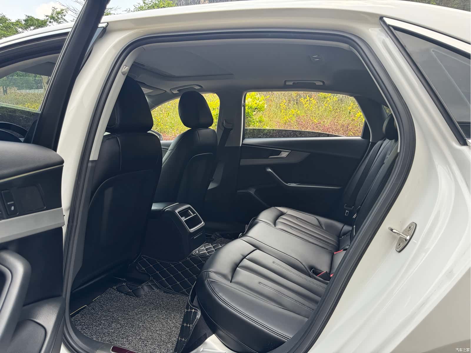 Audi A4L, 2016 4