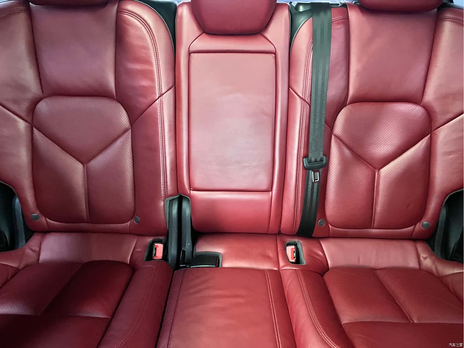 Porsche Cayenne, 2016 11