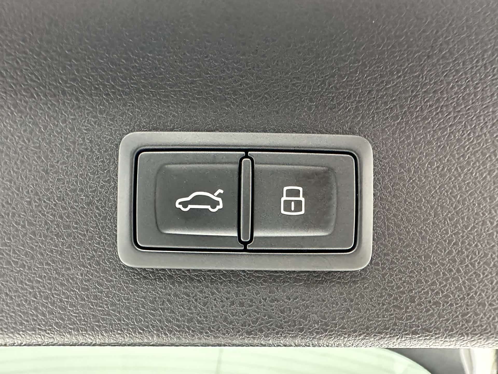 Audi Q2L, 2022 17