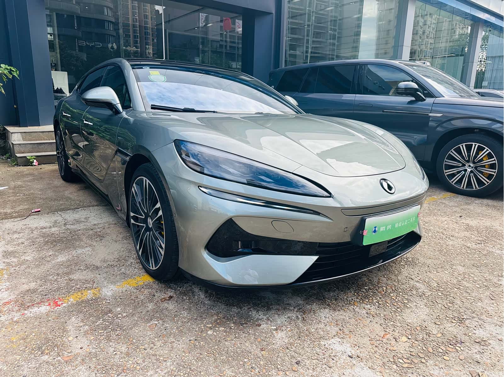 Denza Z9GT, 2025 3