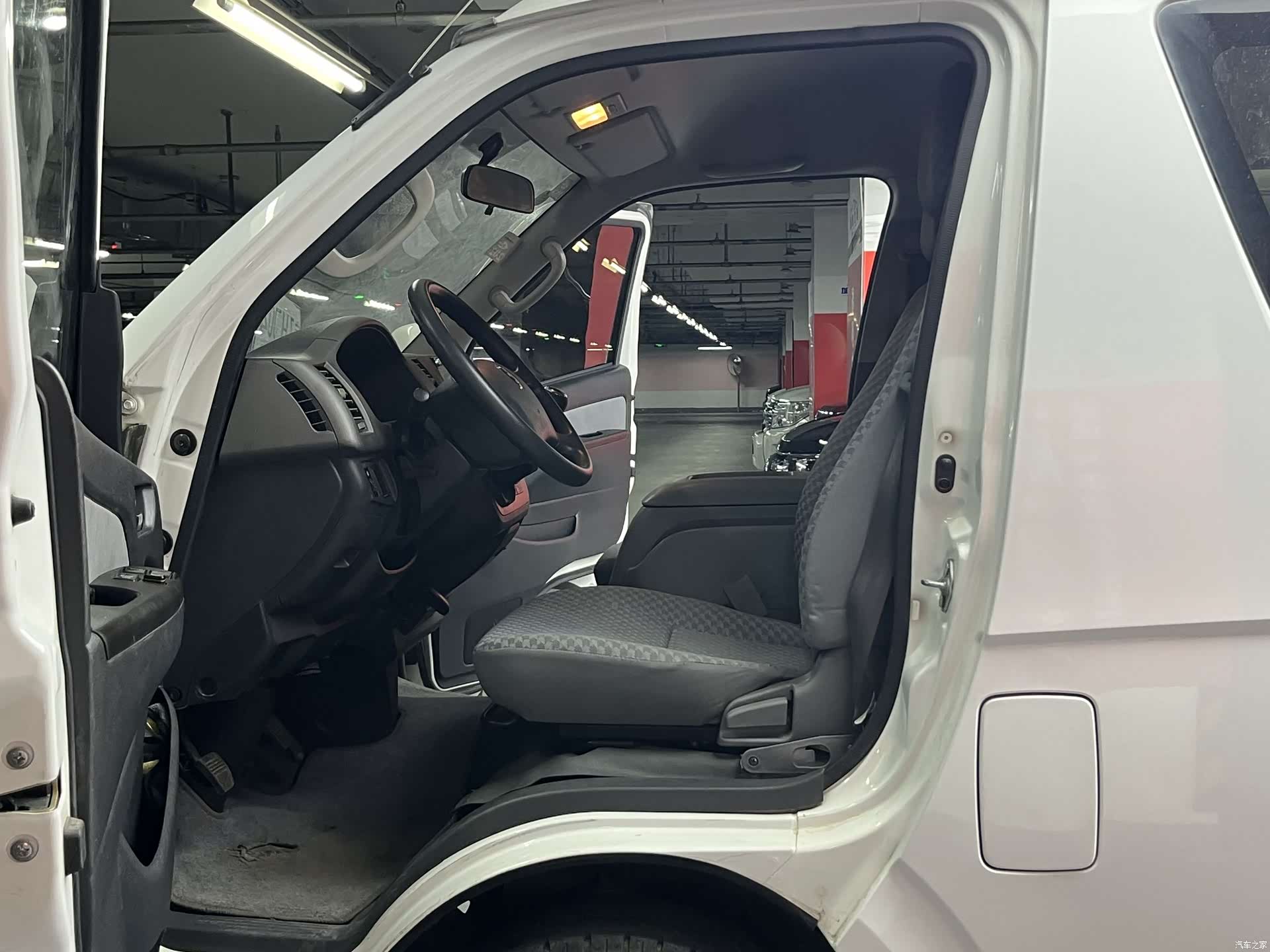 HuaChenLeiNuo HiAce, 2017 14