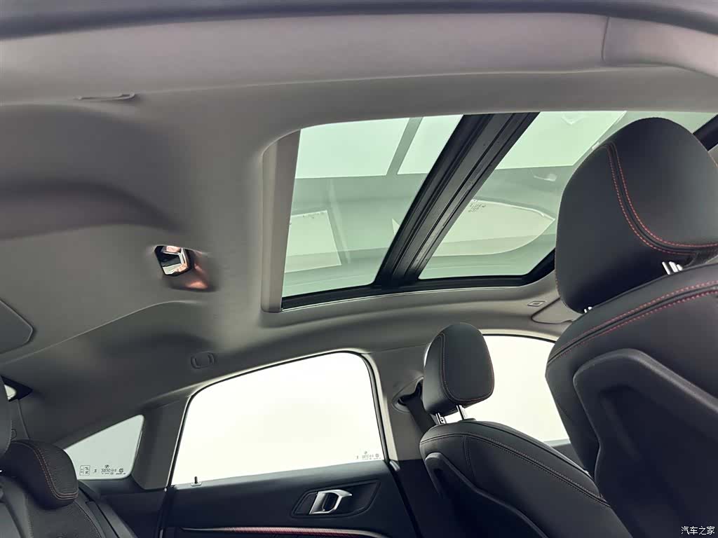 BMW 2 Series, 2024 24
