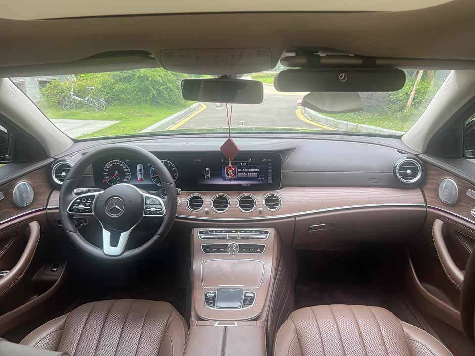 Mercedes-Benz E-class Mercedes-Benz E-class
