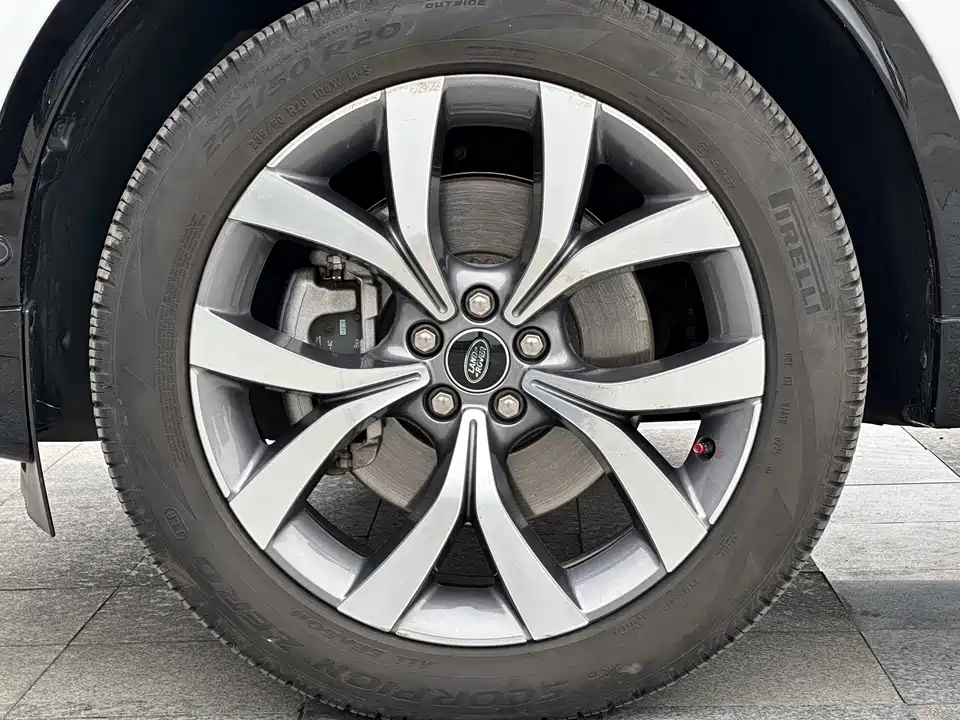 Land Rover Discover sports