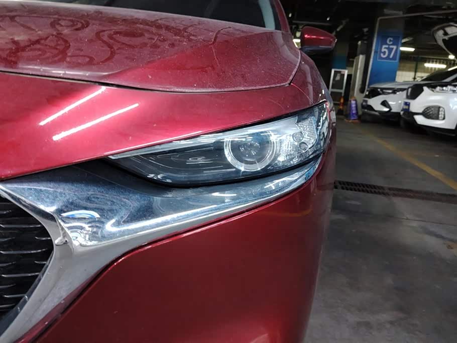 Mazda 3 Angkesaila