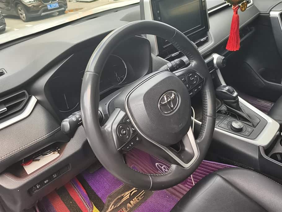Toyota RAV4 Rongfang