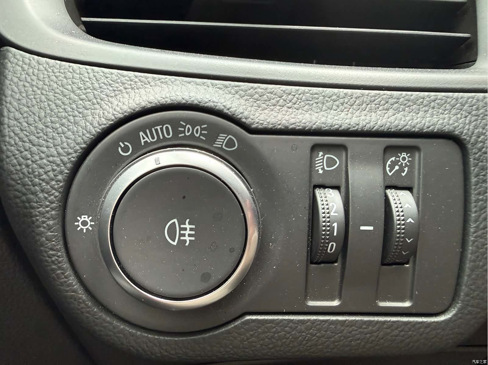 Buick Envision Plus, 2021 9