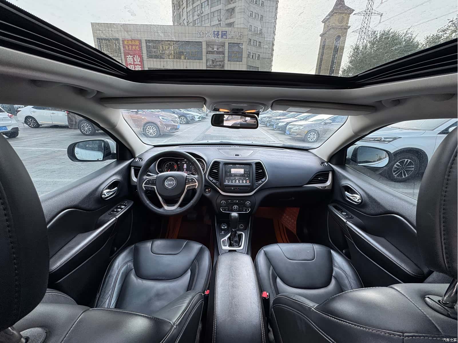 Jeep Cherokee, 2016 10