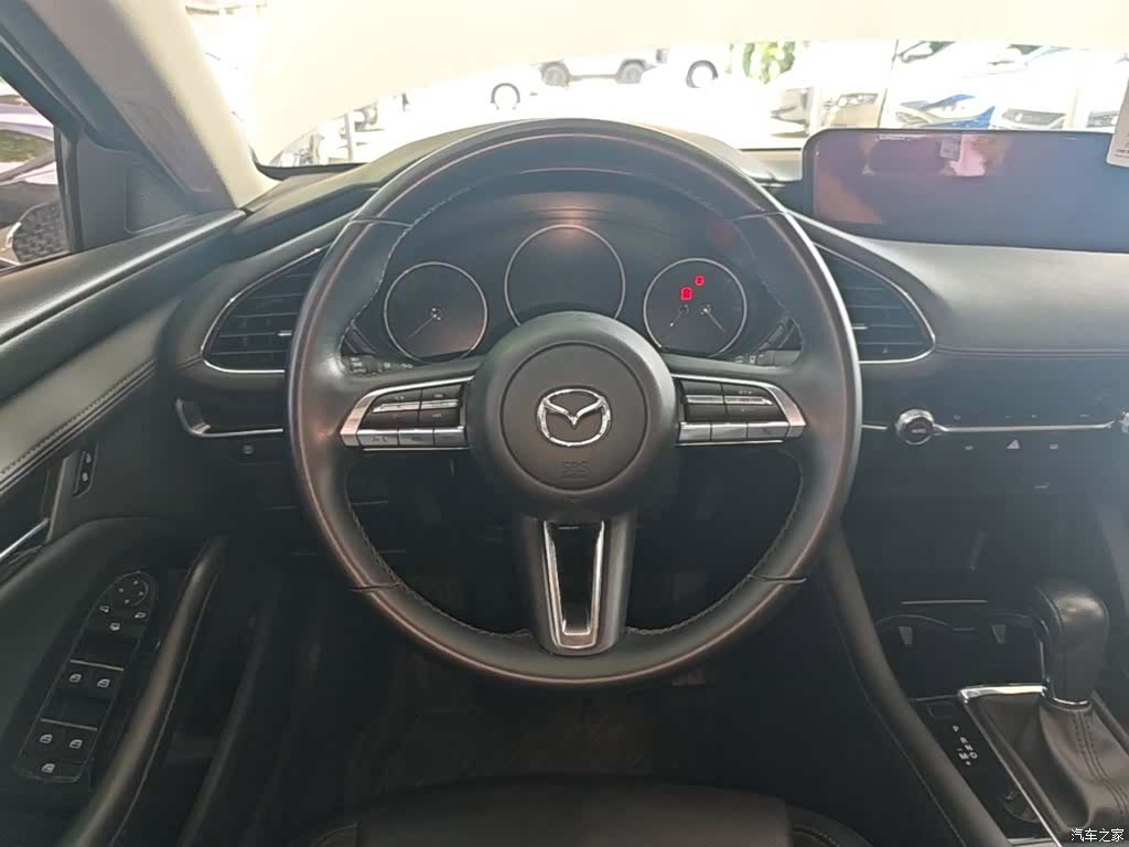 Mazda Mazda3, 2022 11