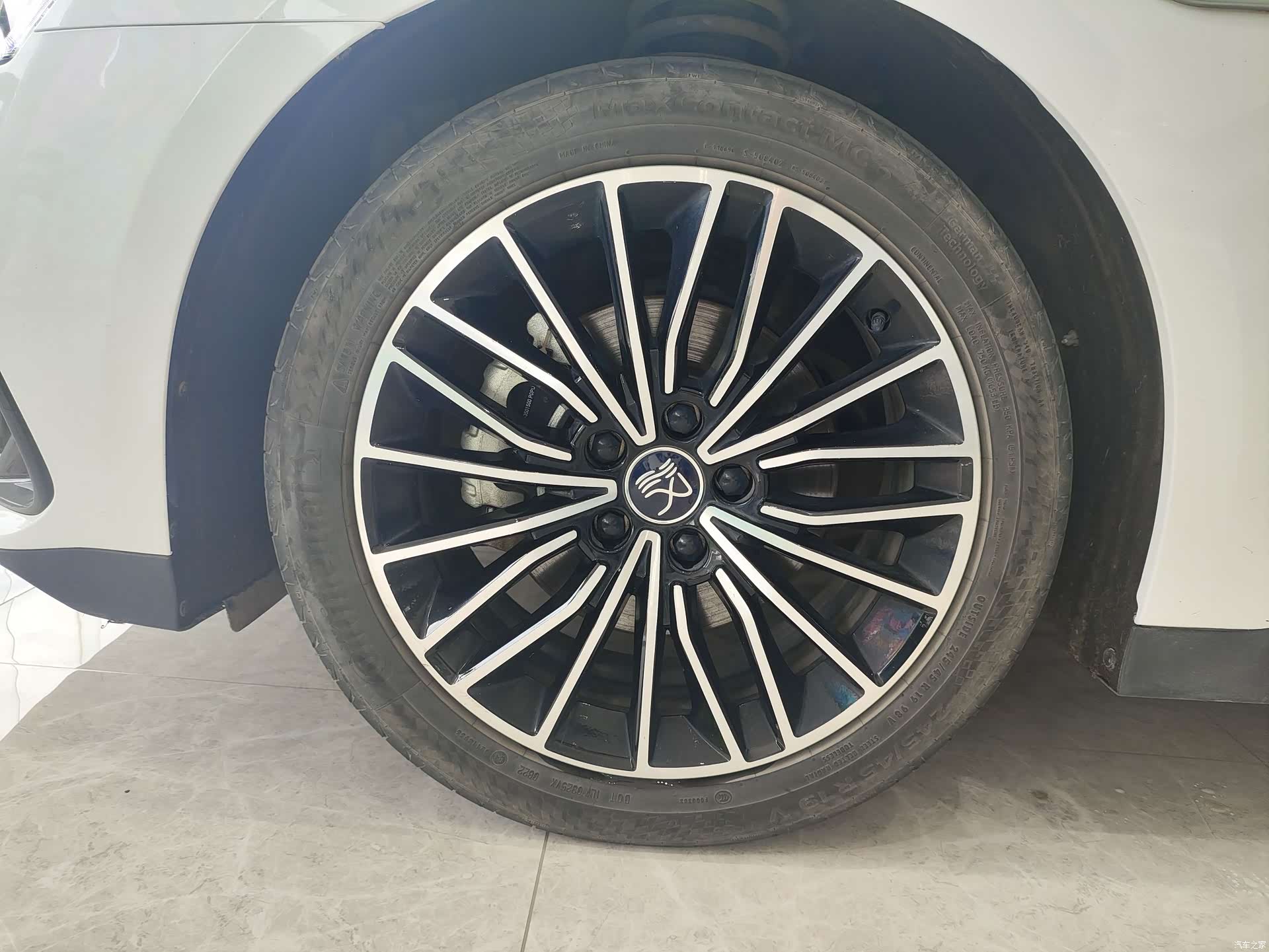 BYD Han, 2022 15